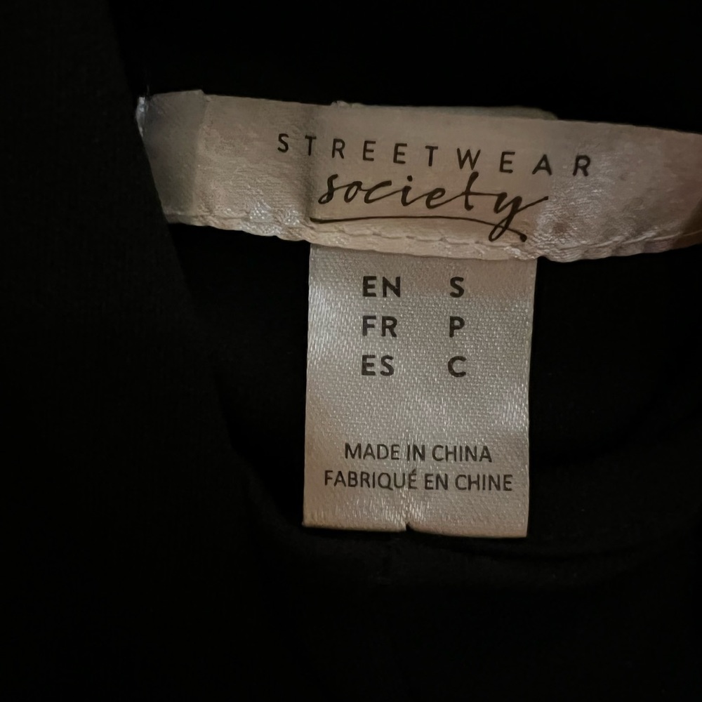 Little Black Dress - Picture 3 of 3